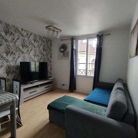 Appartement Situe Place Toscane A 5 Min De Disney 세리스 외부 사진